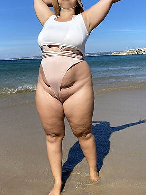 mature beach cameltoe