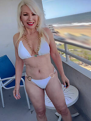 wild amatuer mature wife bikini