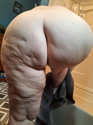 natural big ass old woman