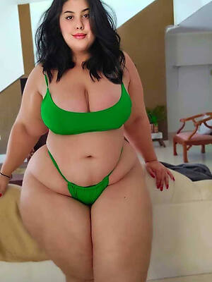 hotties milf mature sexy curvy