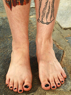 amature mature female feet