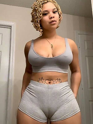 natural ebony mature topless clothes cameltoe