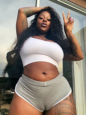 xxx ebony mature curvy cameltoe adult porn