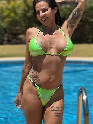 hot mature milf bikini