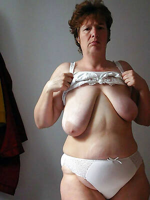 mature with saggy tits in panties