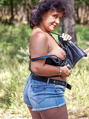 older mature in jeans sexy pics